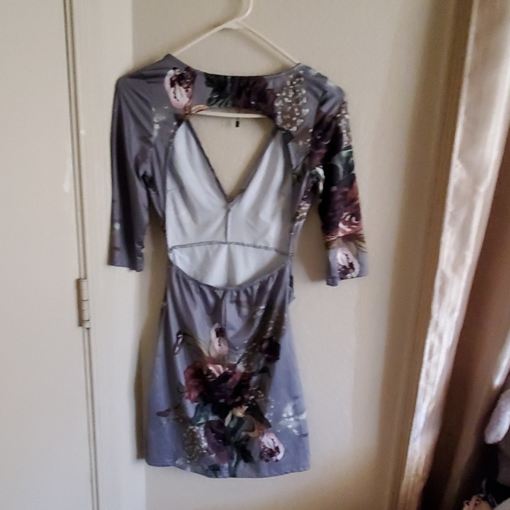 Dress - Picture 2 of 2